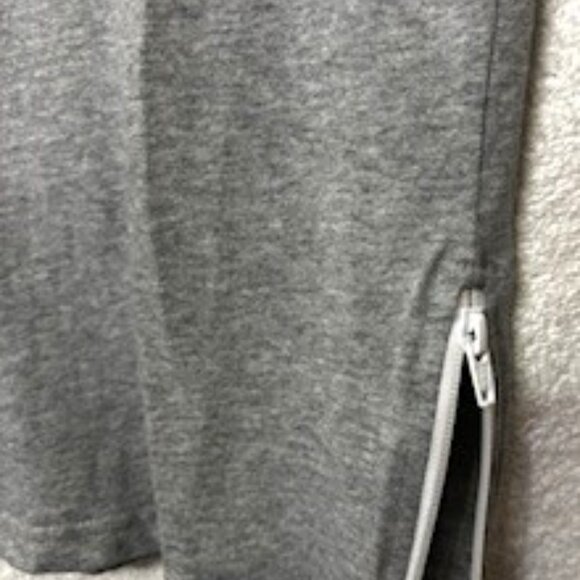 Carré Paris Gray Marle short sleeved t-shirt with white stripe NWT Men's Size XS - Picture 3 of 6